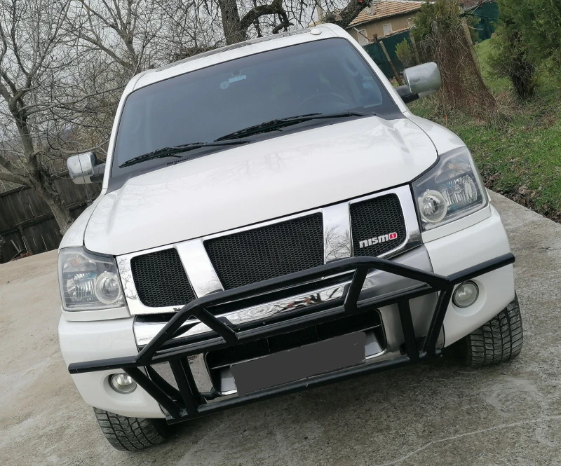 Nissan Titan crew cab 5.6 LE, снимка 1 - Автомобили и джипове - 45955651