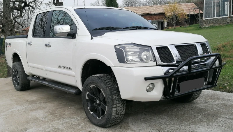 Nissan Titan crew cab 5.6 LE, снимка 5 - Автомобили и джипове - 45955651