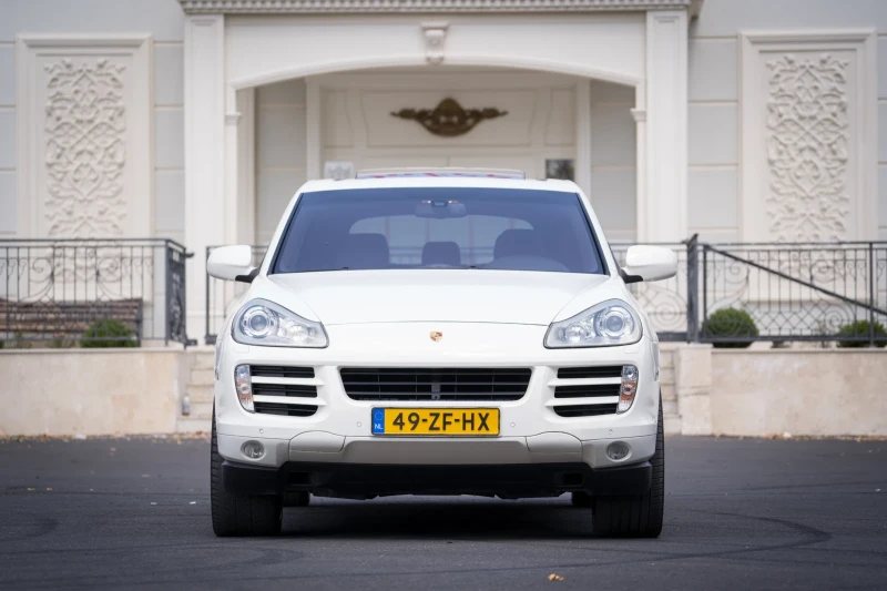 Porsche Cayenne, снимка 1 - Автомобили и джипове - 47531731