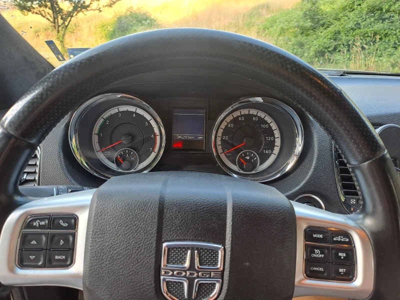 Dodge Durango, снимка 10 - Автомобили и джипове - 53077702