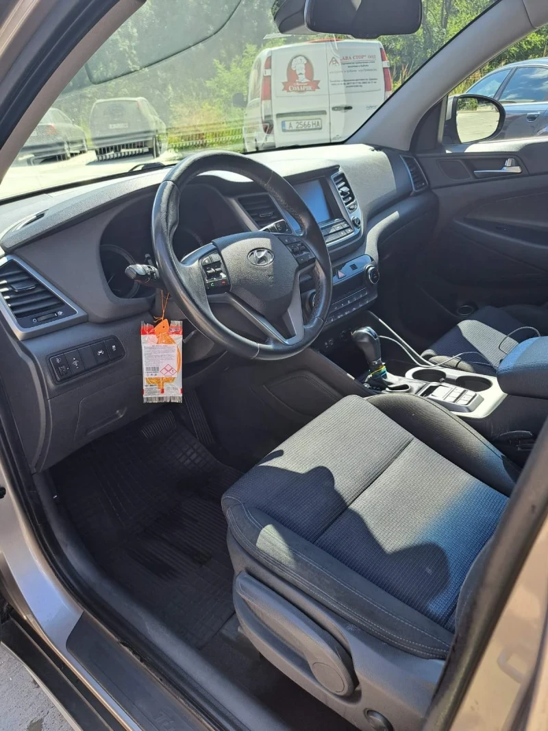 Hyundai Tucson, снимка 5 - Автомобили и джипове - 52506469