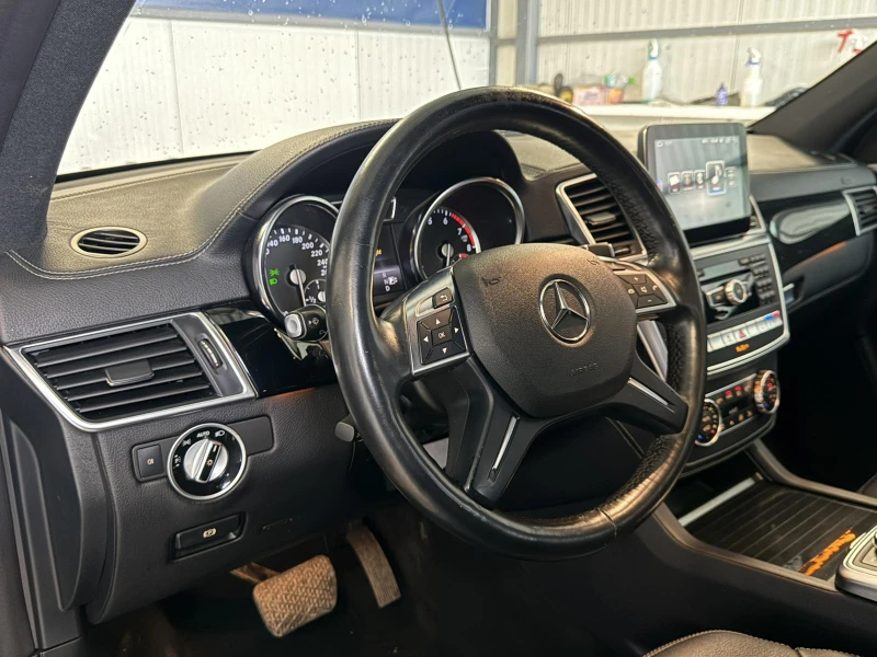 Mercedes-Benz GL 550 FULL, снимка 12 - Автомобили и джипове - 52294394