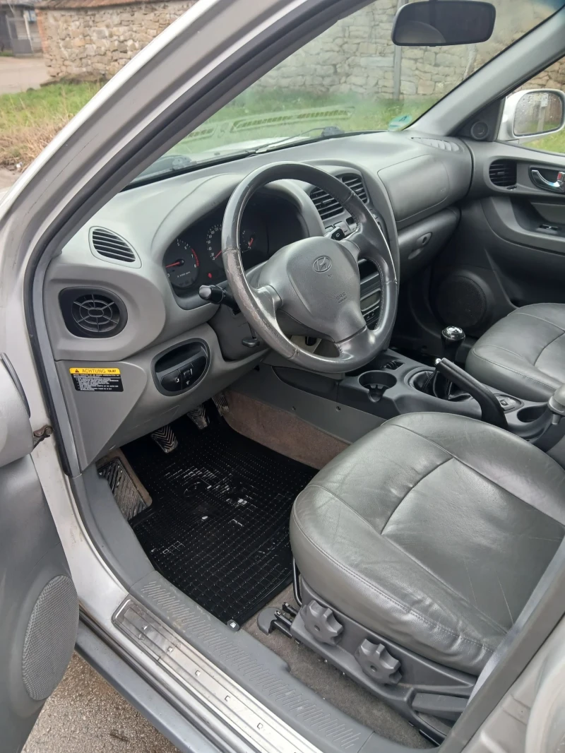 Hyundai Santa fe 2.4i DOCH РЕГИСТРИРАН ДОКАРАН НА СОБСТВЕН ХОД , снимка 7 - Автомобили и джипове - 53052237