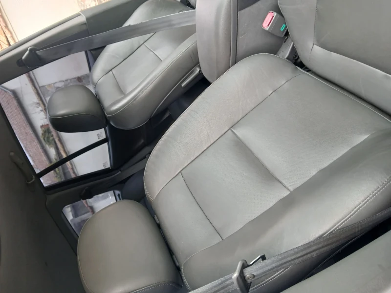 Hyundai Santa fe 2.4i DOCH РЕГИСТРИРАН ДОКАРАН НА СОБСТВЕН ХОД , снимка 13 - Автомобили и джипове - 53052237