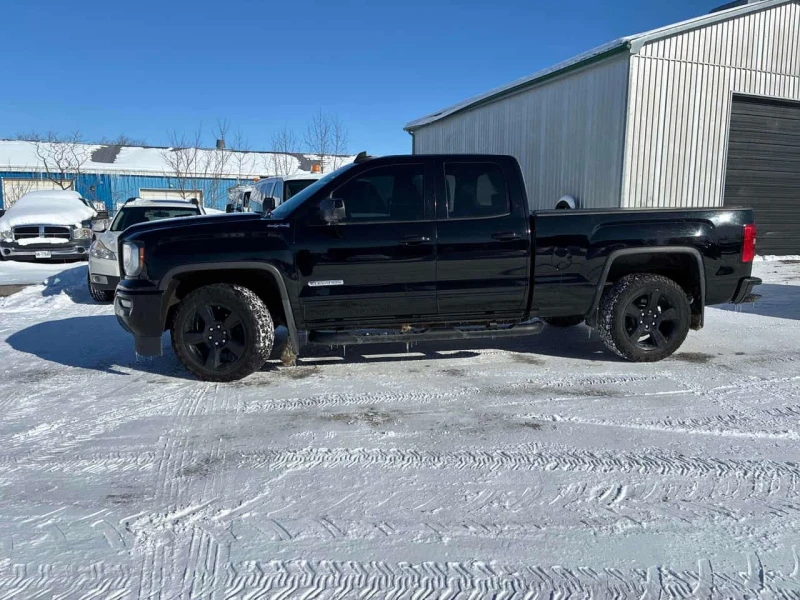 Gmc Sierra * 4WD Double Cab 143.5" * CARFAX * БЕЗ ПЪРВОНА, снимка 2 - Автомобили и джипове - 53532287