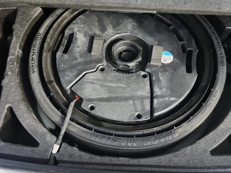 Audi SQ5 С РЕГИСТРАЦИЯ & АВТО КРЕДИТ, снимка 13 - Автомобили и джипове - 53564662