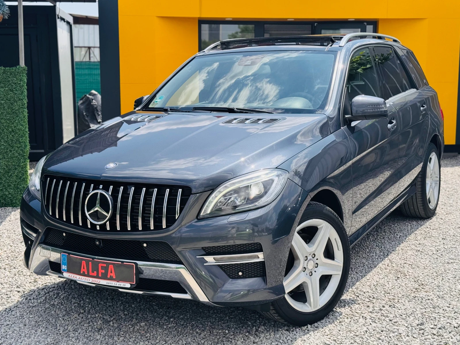 Mercedes-Benz ML 350 d/AMG/GTR/ПАНО+ 360 КАМЕРИ+ ДИТРОНИК/ТОП/// - изображение 3