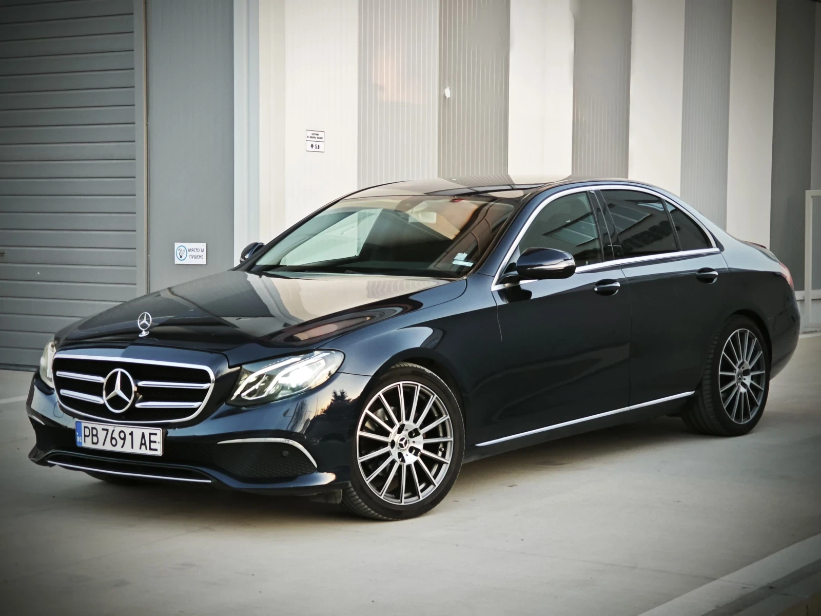 Mercedes-Benz E 220 2019/Digital/Смен.верига/Carplay/9G/Пружини, снимка 3 - Автомобили и джипове - 53791625