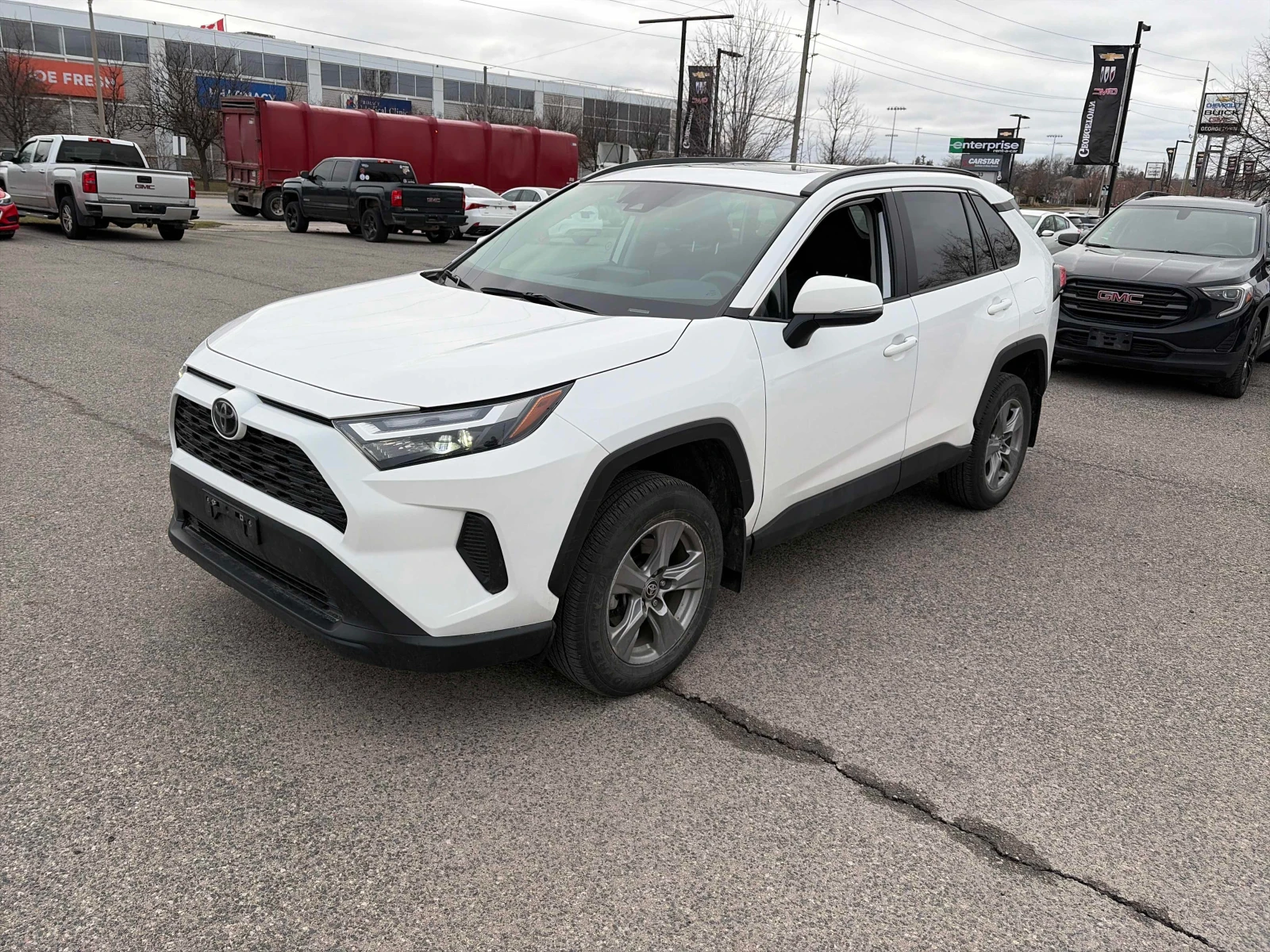Toyota Rav4 * * CARFAX * * АВТО КРЕДИТ * * , снимка 2 - Автомобили и джипове - 54083452