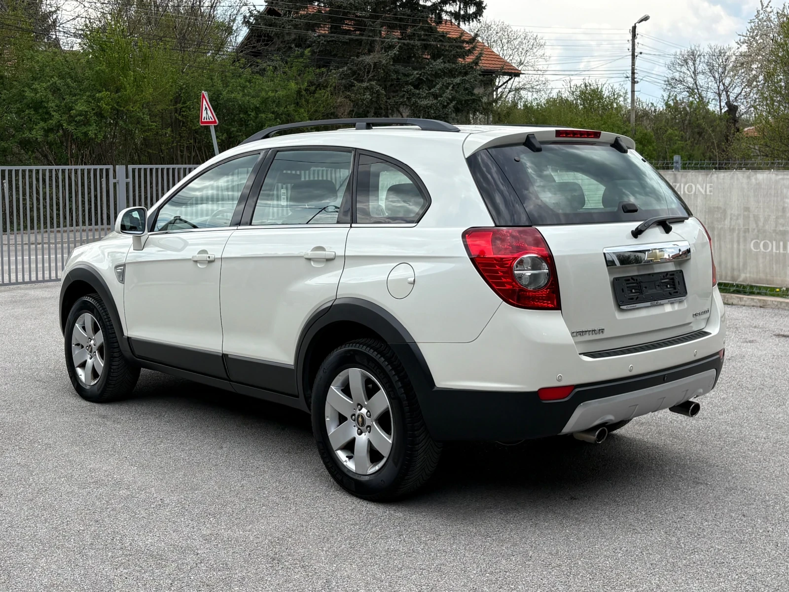 Chevrolet Captiva 2.0D, 7-МЕСТЕН, снимка 4 - Автомобили и джипове - 54361737