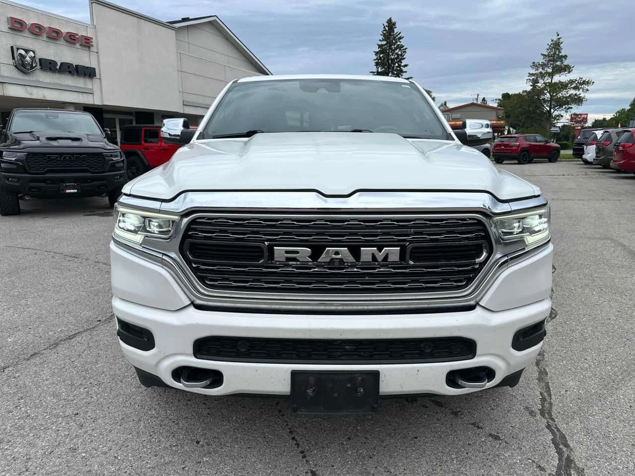 Dodge RAM 1500 Limited / 360 / Harman Kardon / ОБДУХВАНЕ , снимка 6 - Автомобили и джипове - 55046507