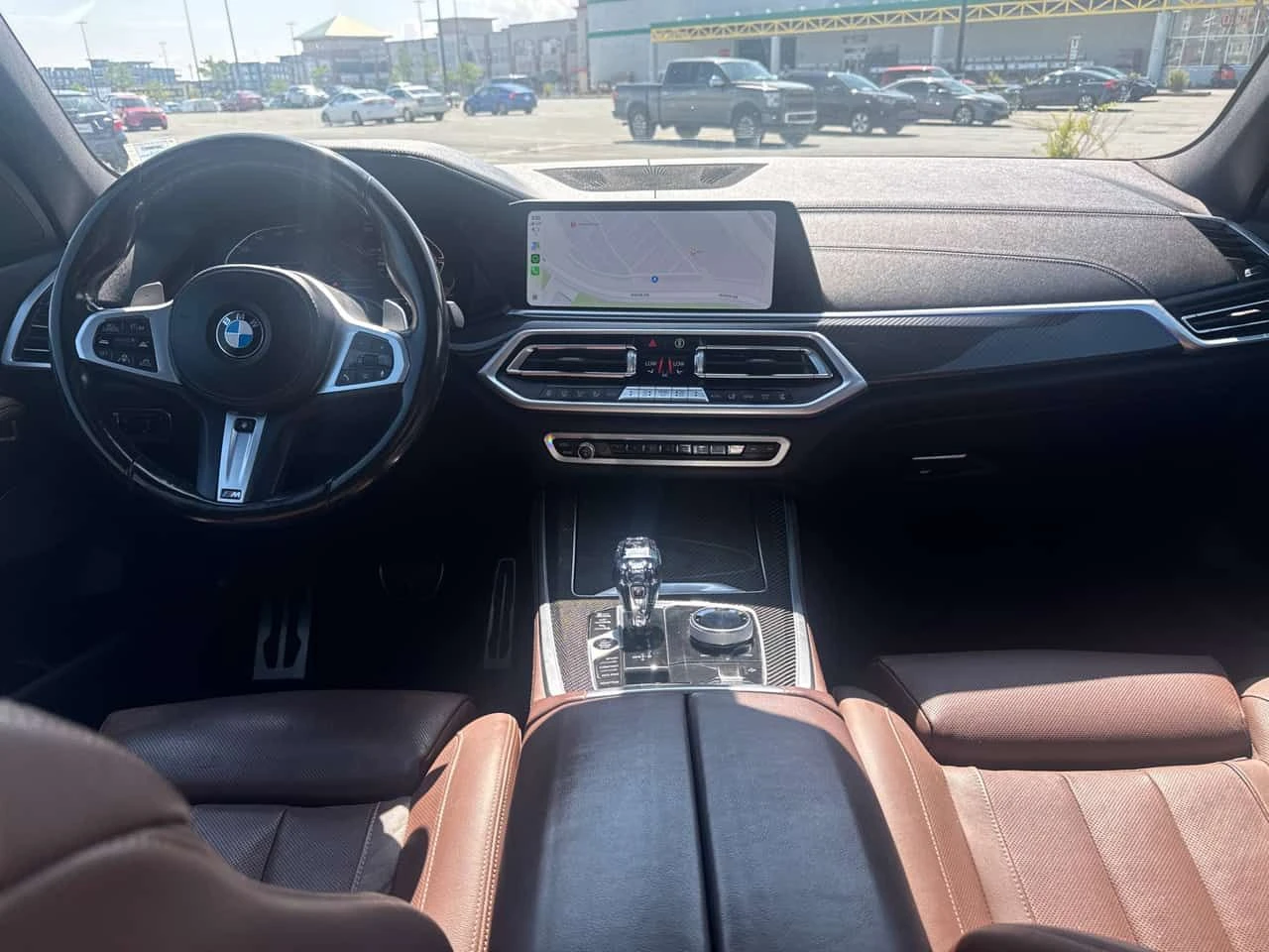 BMW X5 xDrive40i * ДИСТРОНИК * ВЪЗДУХ * СВАРОВСКИ * ЛАЗЕР, снимка 8 - Автомобили и джипове - 55528604