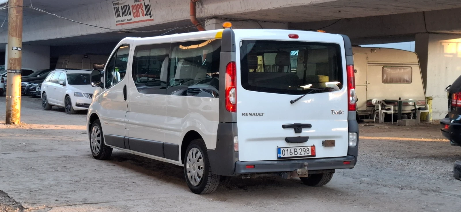 Renault Trafic 2.0dci 9 местен дълга база - изображение 4