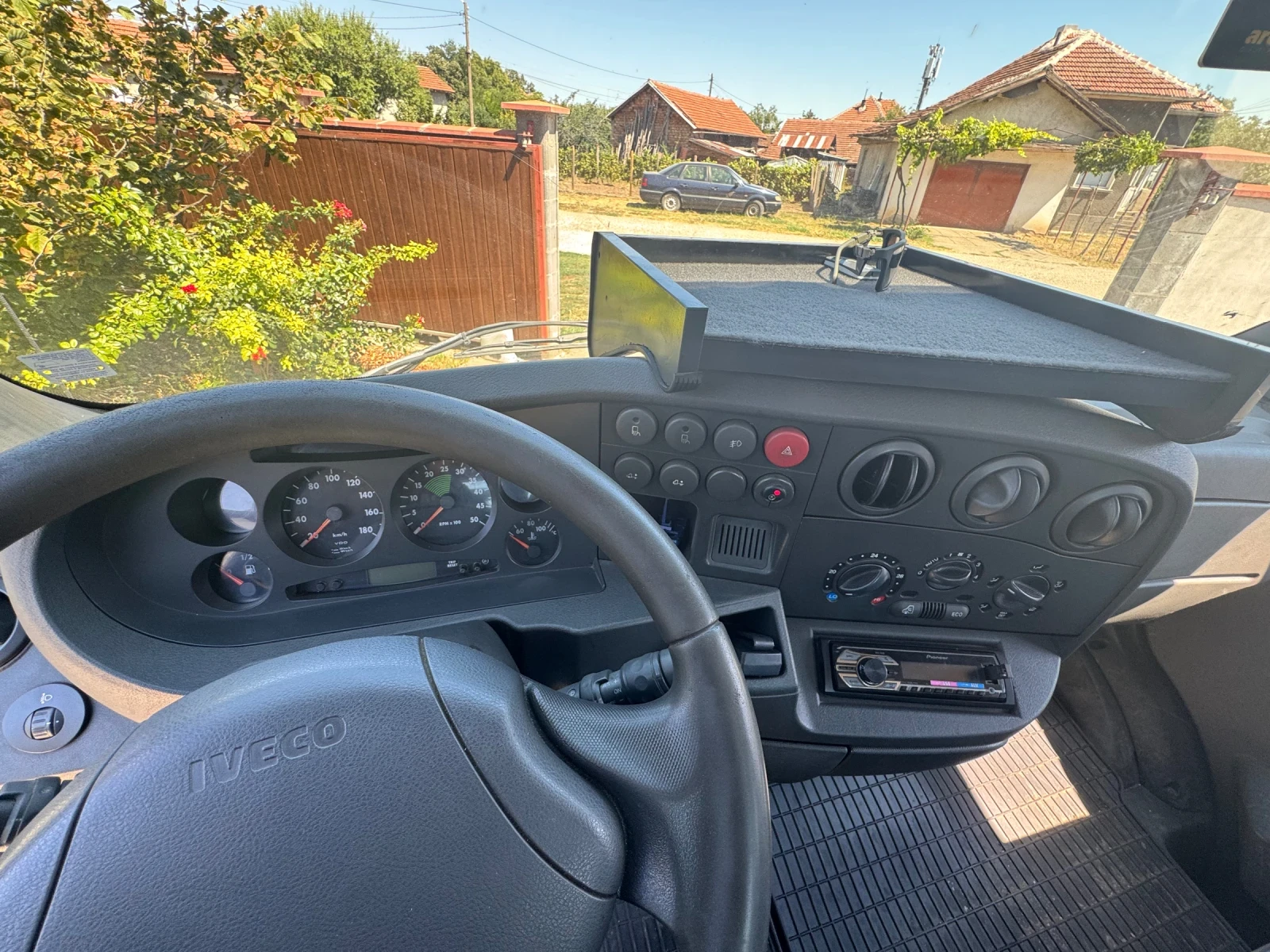 Iveco Daily 40C15, снимка 11 - Камиони - 55738643