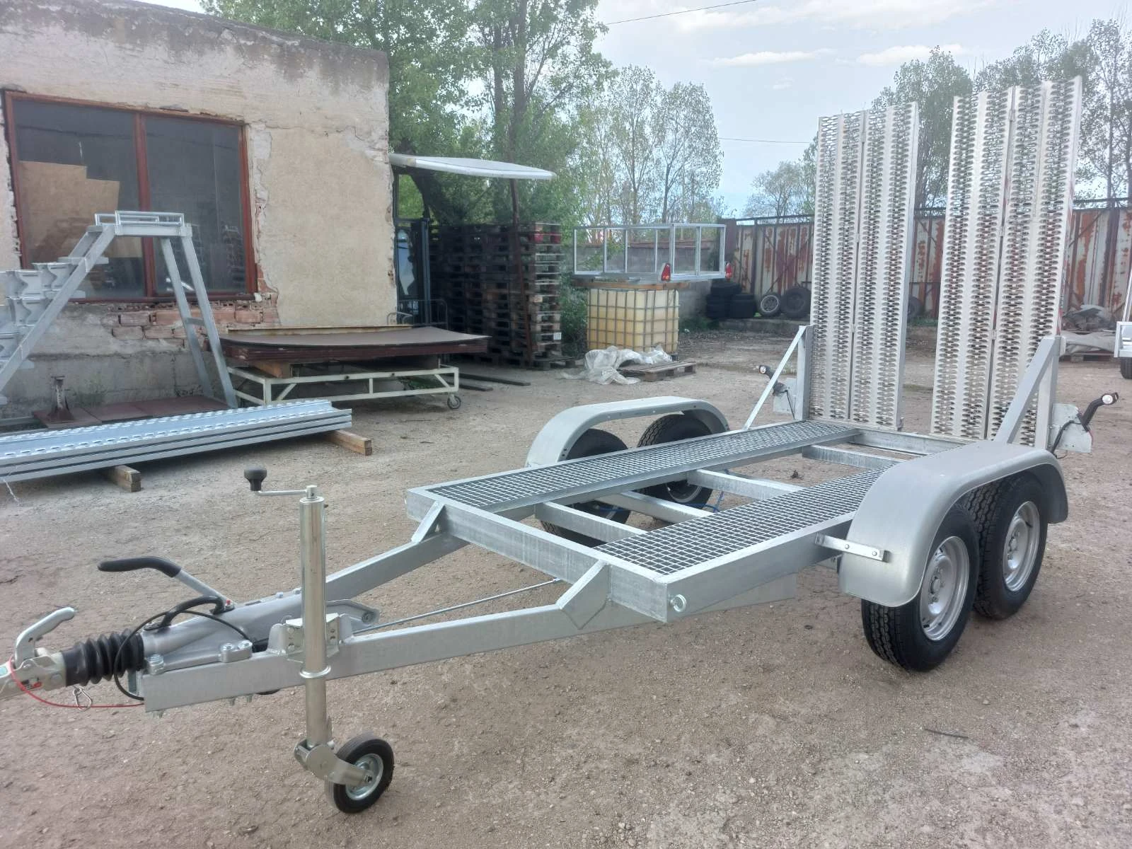   Venitrailers .  | Mobile.bg   1