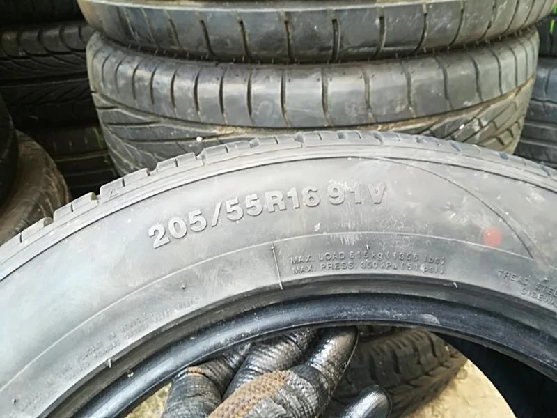 Гуми Зимни 205/55R16, снимка 4 - Гуми и джанти - 23686301