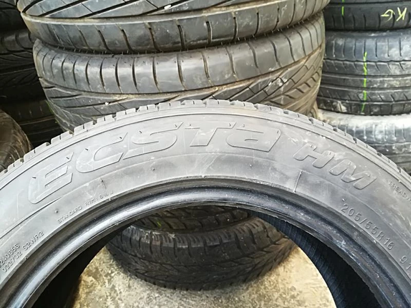 Гуми Зимни 205/55R16, снимка 5 - Гуми и джанти - 23686301