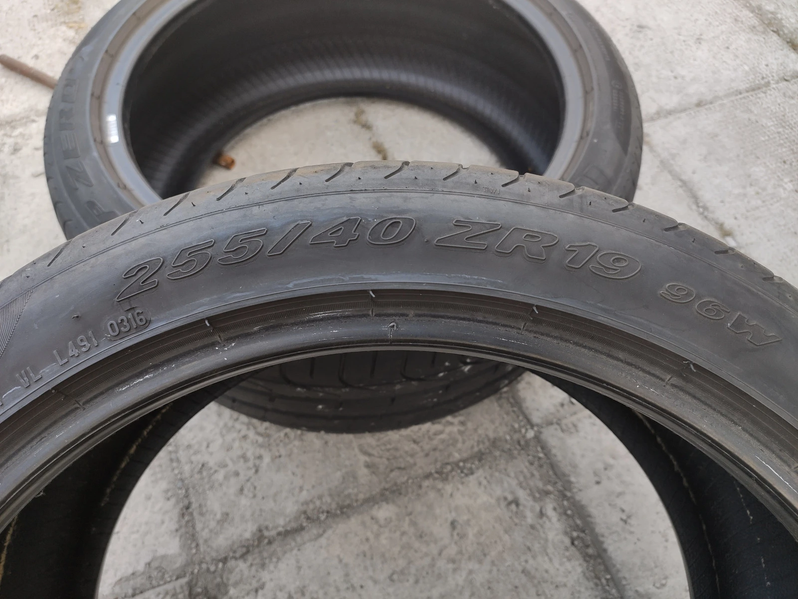  255/40R19 | Mobile.bg   6