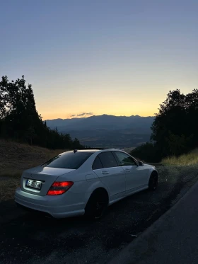 Mercedes-Benz C 320, снимка 3