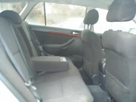 Toyota Avensis 2.0 D-4D 116k.c., снимка 10