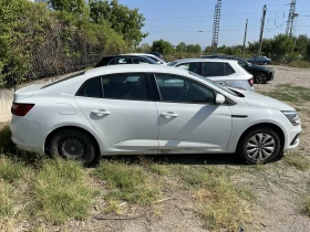Renault Megane TCE 115 HP - 12900 лв. - 84965773 4