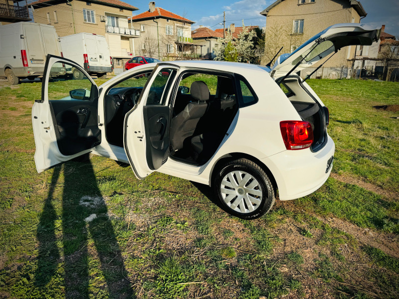 VW Polo 1.2i , снимка 13 - Автомобили и джипове - 45083581