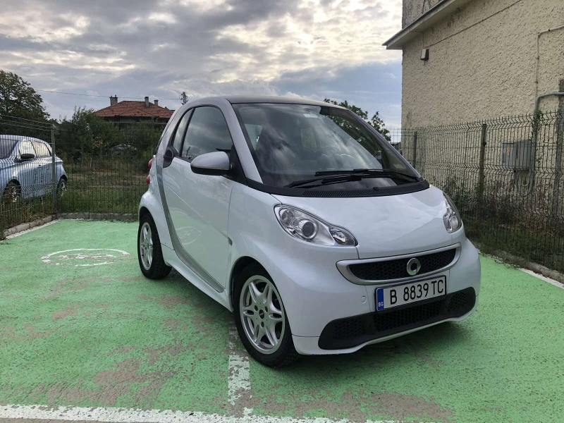 Smart Fortwo, снимка 1 - Автомобили и джипове - 49122158