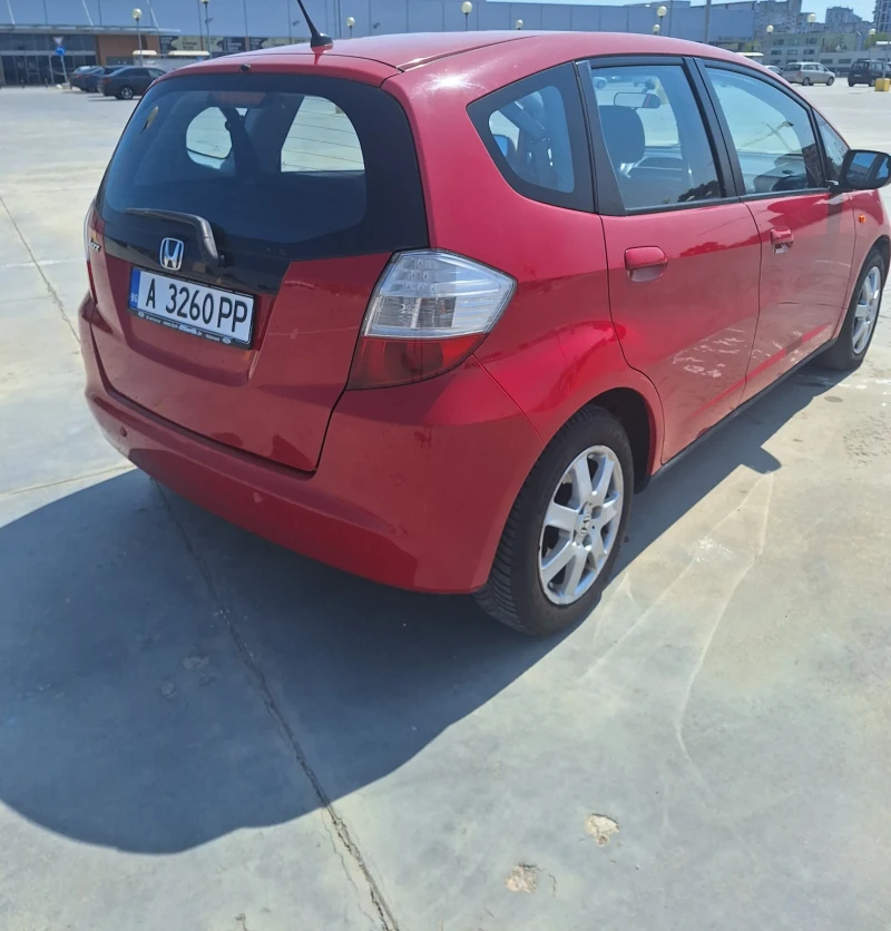 Honda Jazz, снимка 3 - Автомобили и джипове - 52051651