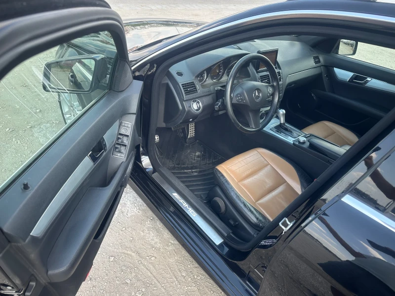 Mercedes-Benz C 220 2.2 CDI AMG paket, снимка 7 - Автомобили и джипове - 51580367