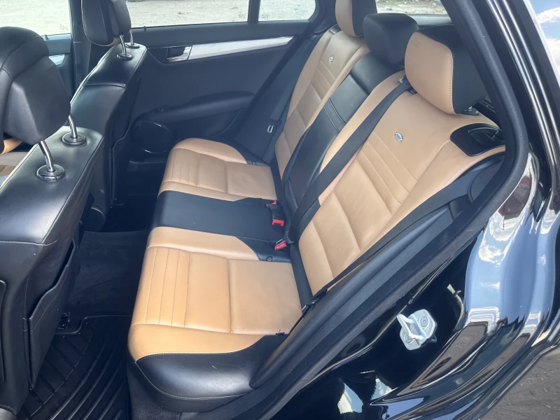 Mercedes-Benz C 220 2.2 CDI AMG paket, снимка 11 - Автомобили и джипове - 51580367