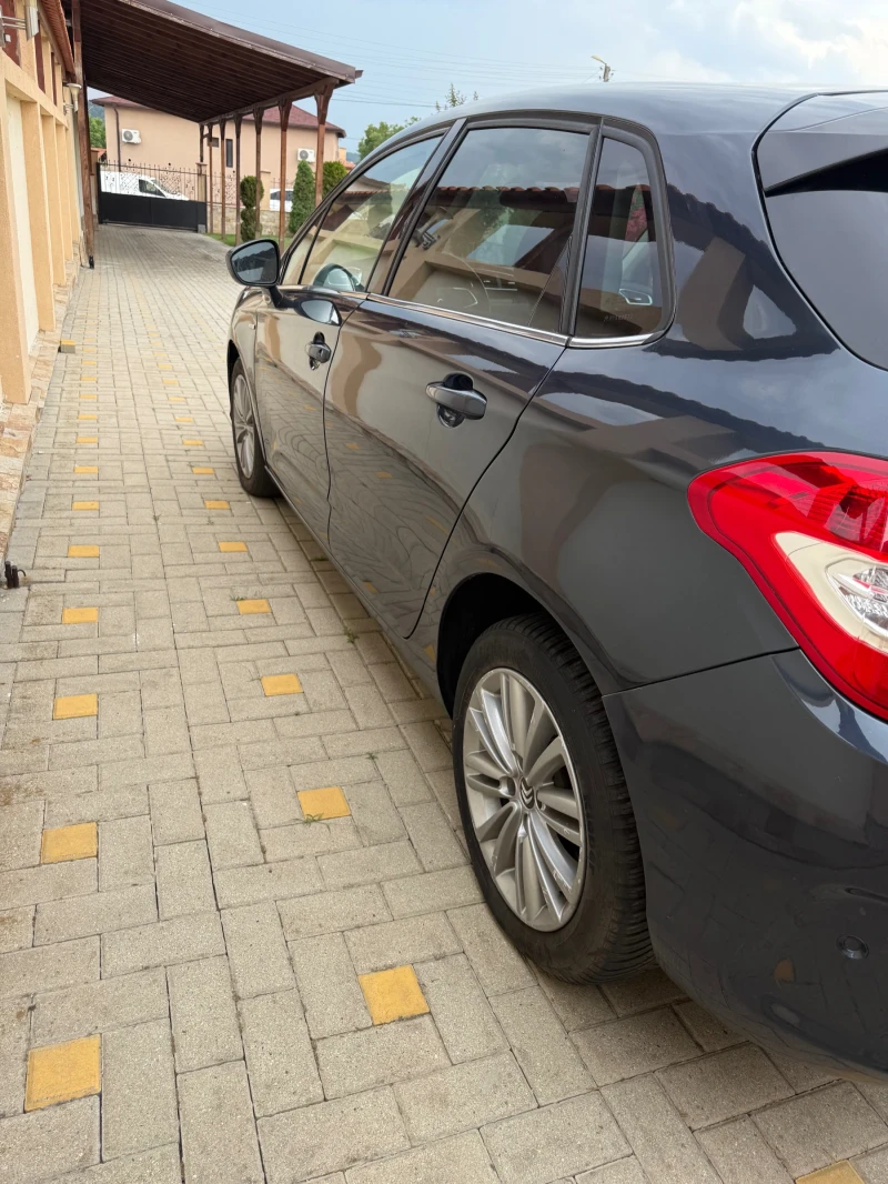 Citroen C4 1.6 HDi EXCLUSIVE, снимка 3 - Автомобили и джипове - 52820389