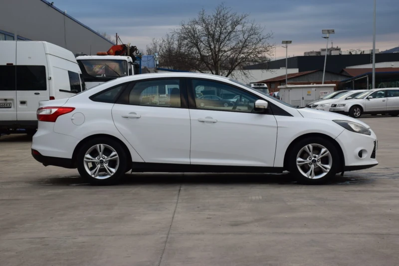 Ford Focus, снимка 4 - Автомобили и джипове - 52908143