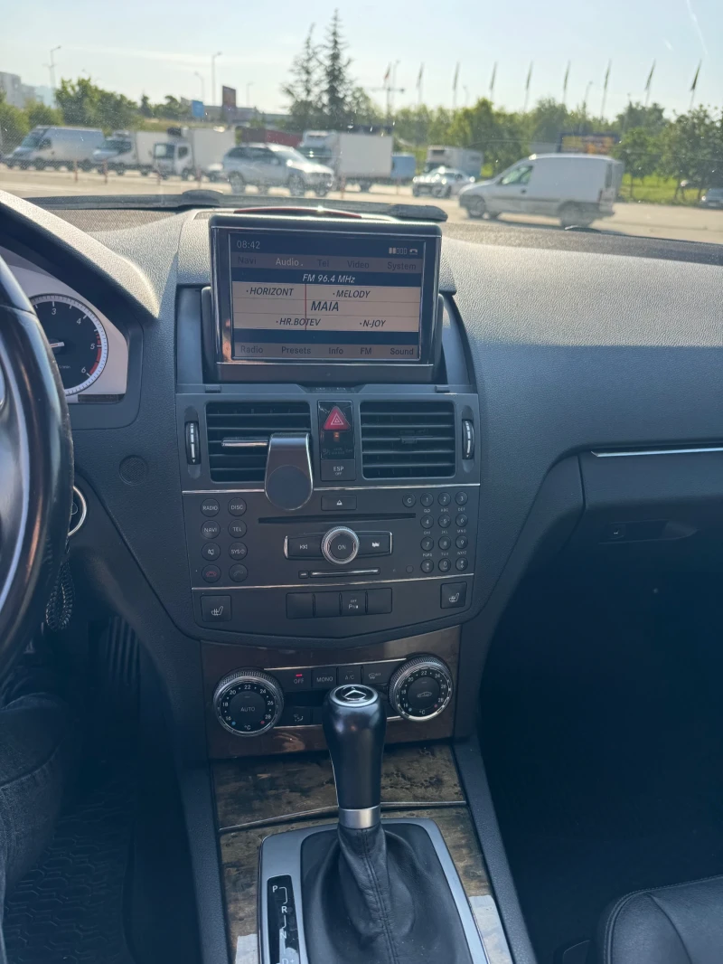 Mercedes-Benz C 220, снимка 10 - Автомобили и джипове - 52951086