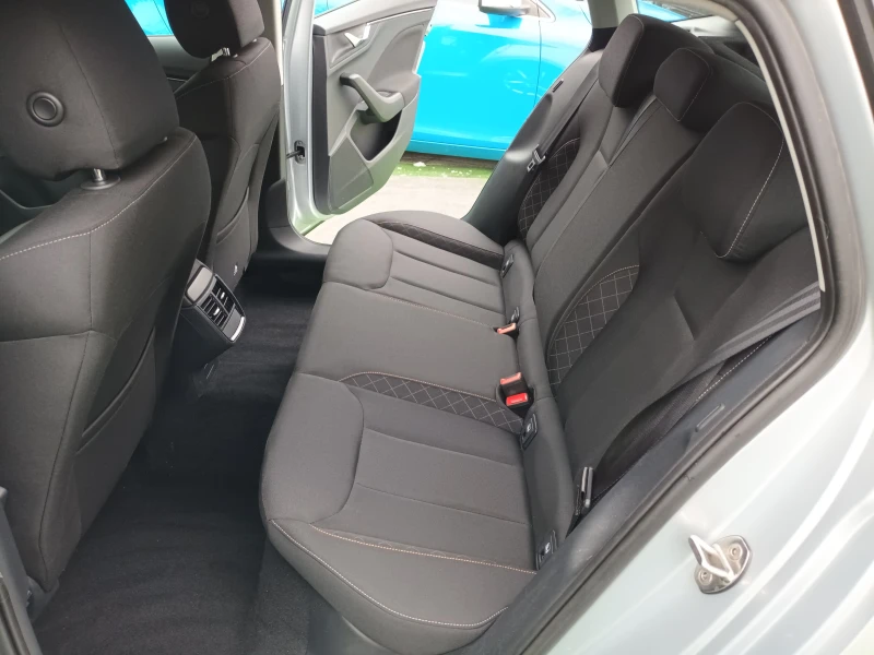 Skoda Scala 1.6TDI/AVTOMAT, снимка 10 - Автомобили и джипове - 53200173