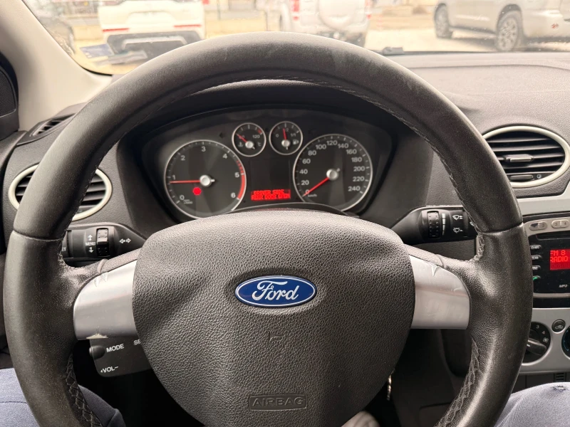 Ford Focus 1, 6 TDCI ВСИЧКО ПЛАТЕНО 8 ГУМИ, снимка 6 - Автомобили и джипове - 53208585