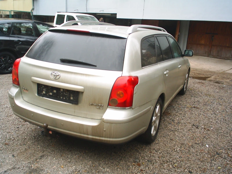 Toyota Avensis 2.0 D-4D 116k.c., снимка 5 - Автомобили и джипове - 53222331