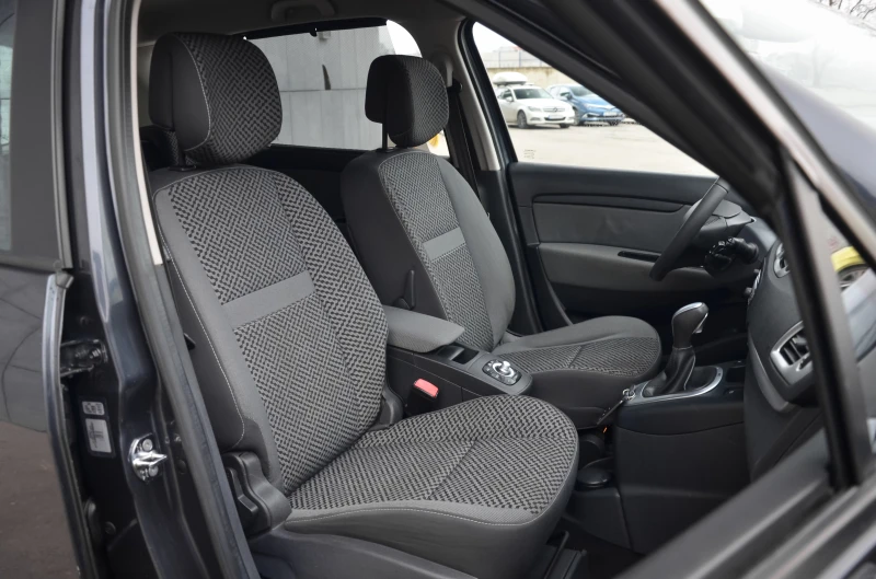 Renault Scenic 1.5 DCI AUTOMAT, снимка 8 - Автомобили и джипове - 53315477