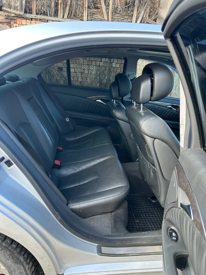 Mercedes-Benz E 320 avantagrde, снимка 6 - Автомобили и джипове - 53582662