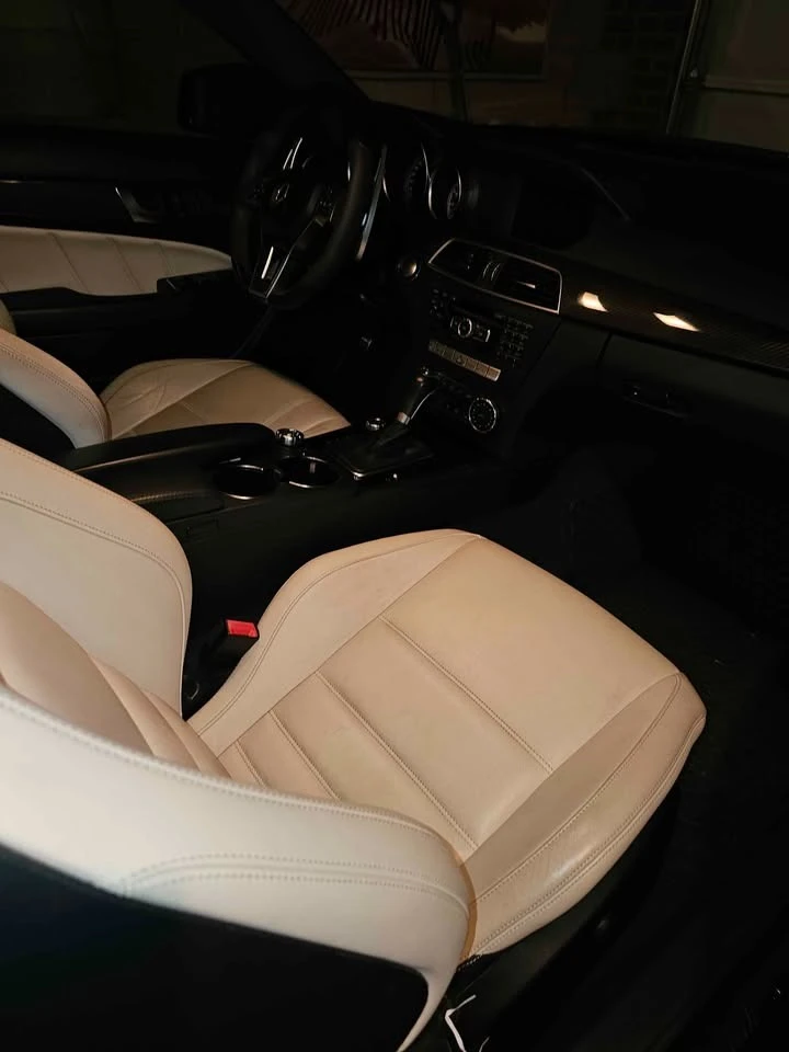 Mercedes-Benz C 63 AMG * * COUPE* * CARFAX* * , снимка 3 - Автомобили и джипове - 52845054