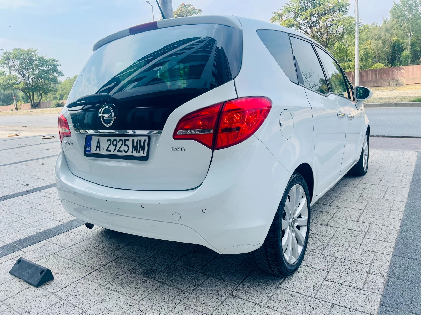 Opel Meriva 1.7 CDTi, Автомат, Панорама  - изображение 4