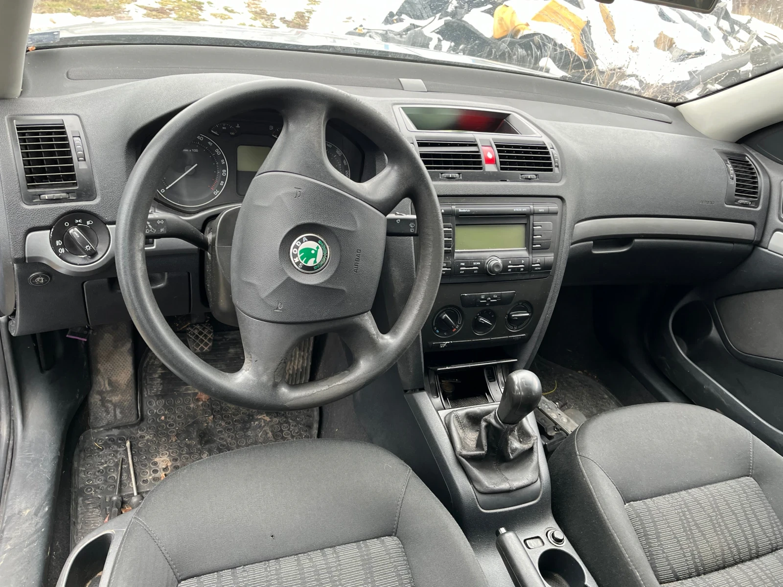 Skoda Octavia 1.6 бензин 102 коня - изображение 9