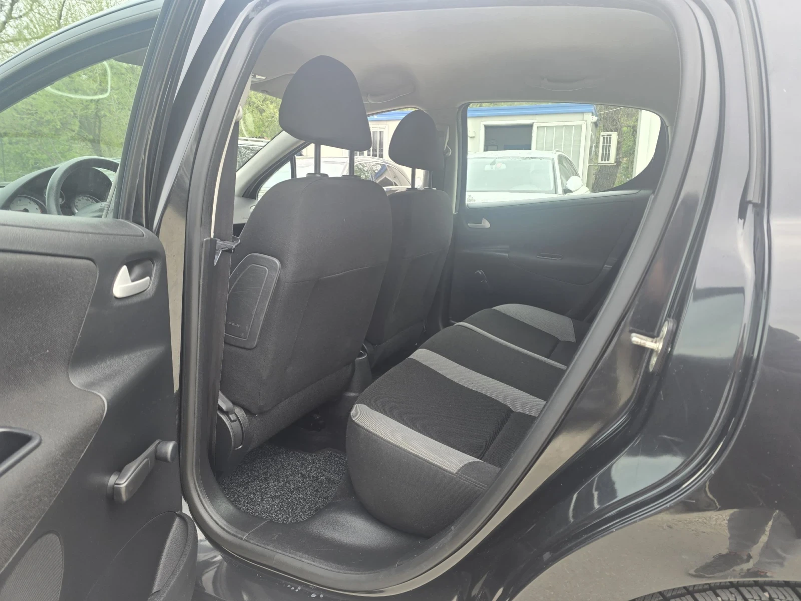 Peugeot 207 1.6hdi 90к.с 152хил км | Mobile.bg — изображение 12