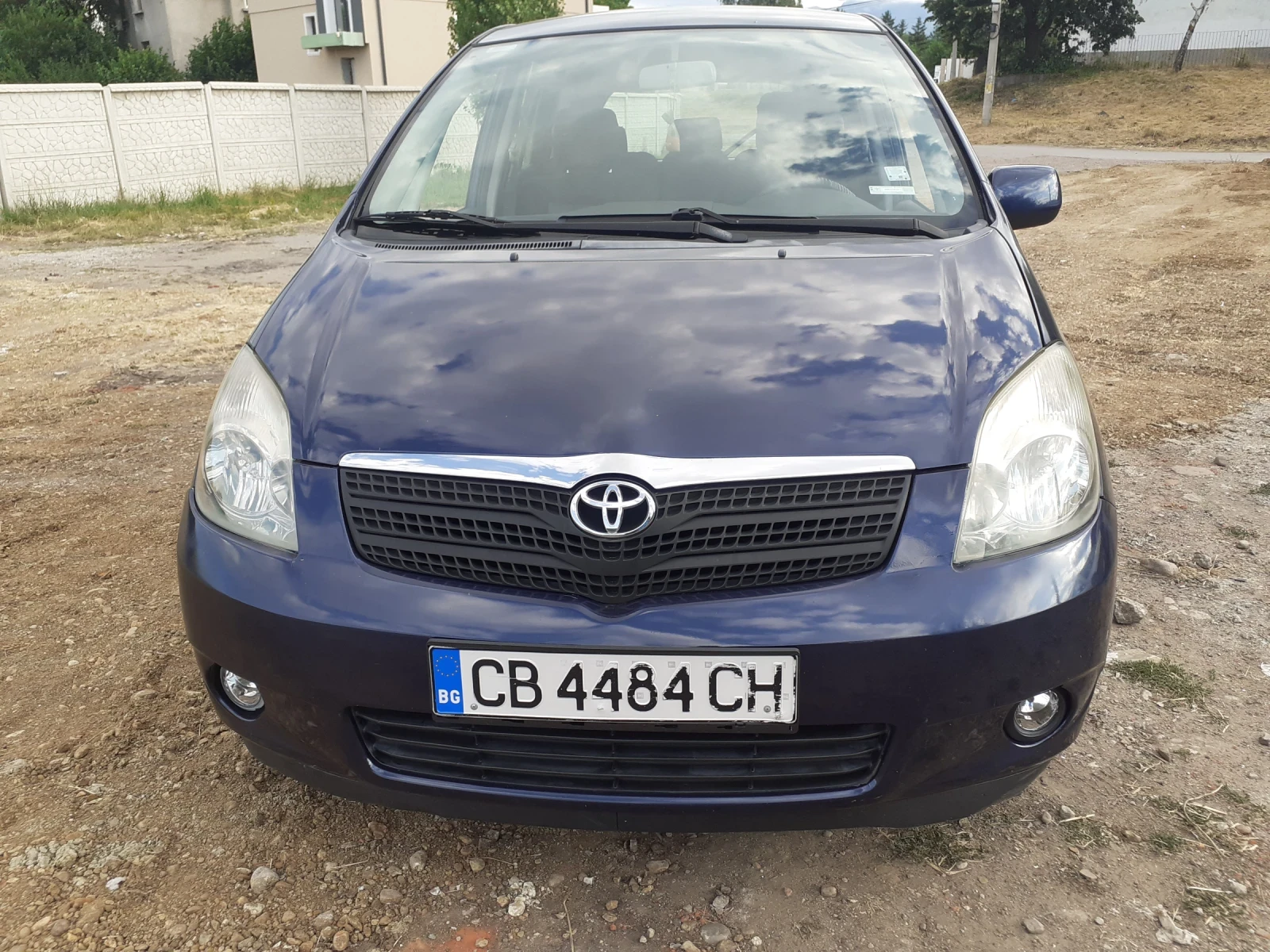 Toyota Corolla verso  - изображение 2