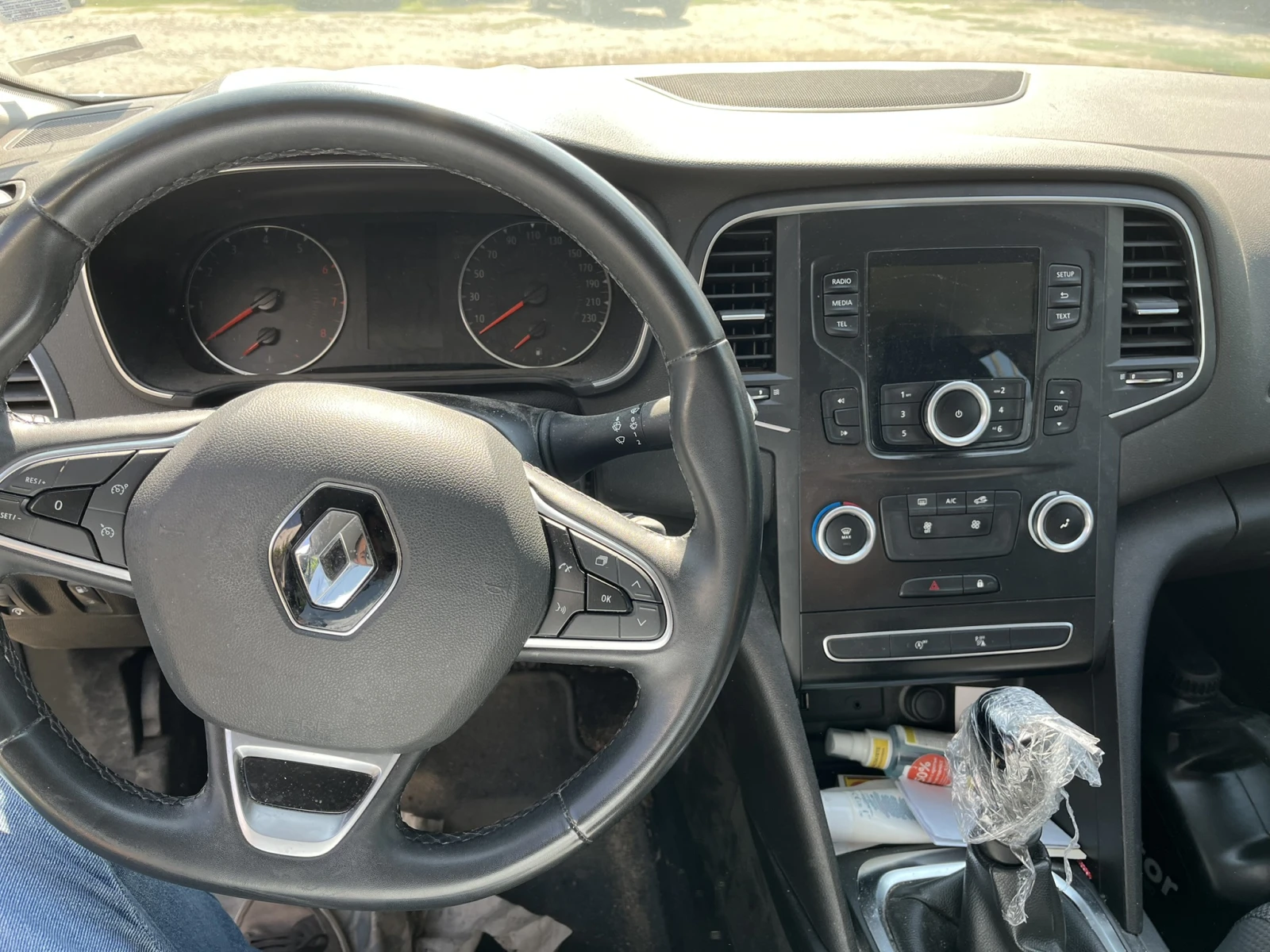 Renault Megane TCE 115 HP  - изображение 8