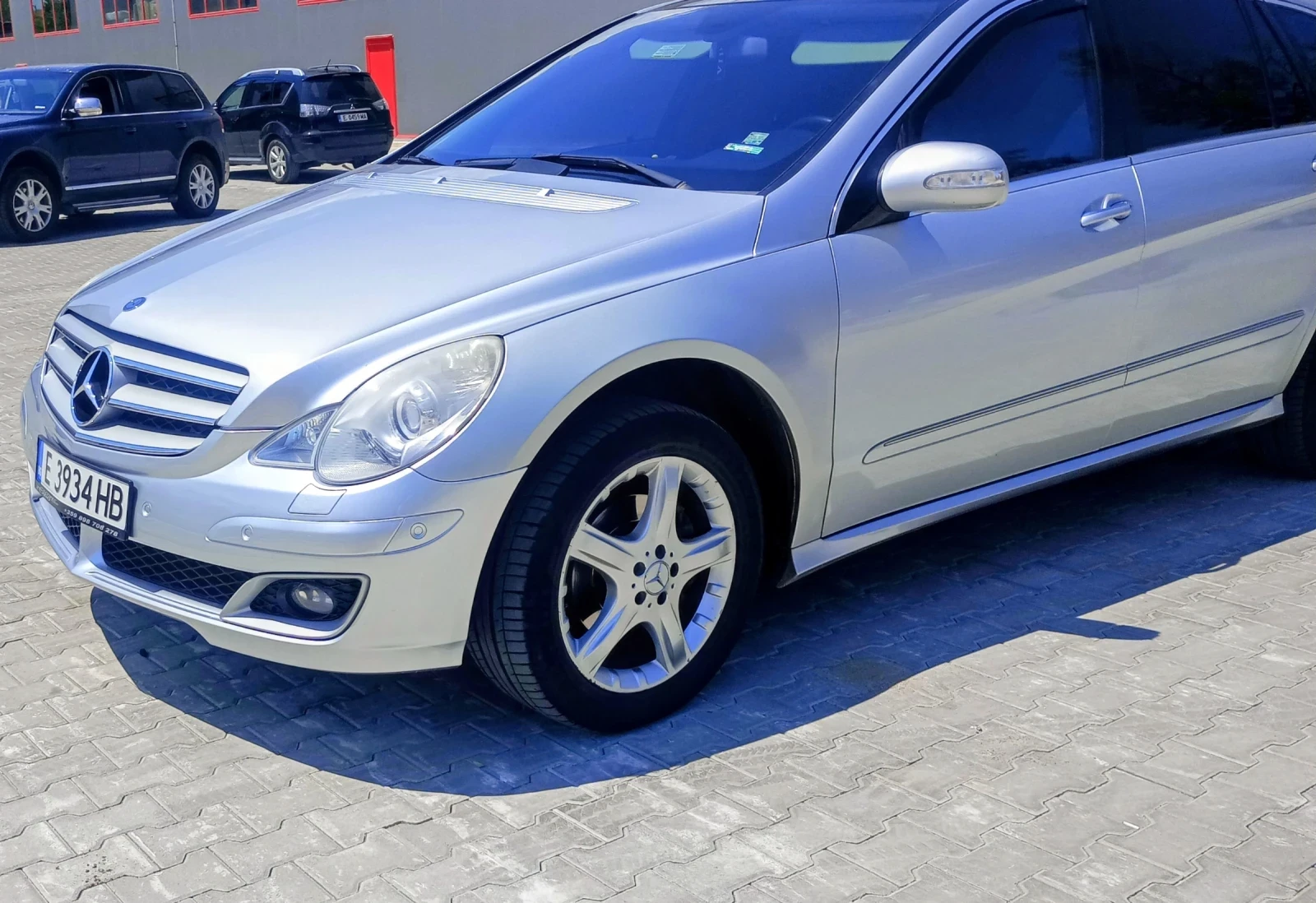 Mercedes-Benz R 350  - изображение 2