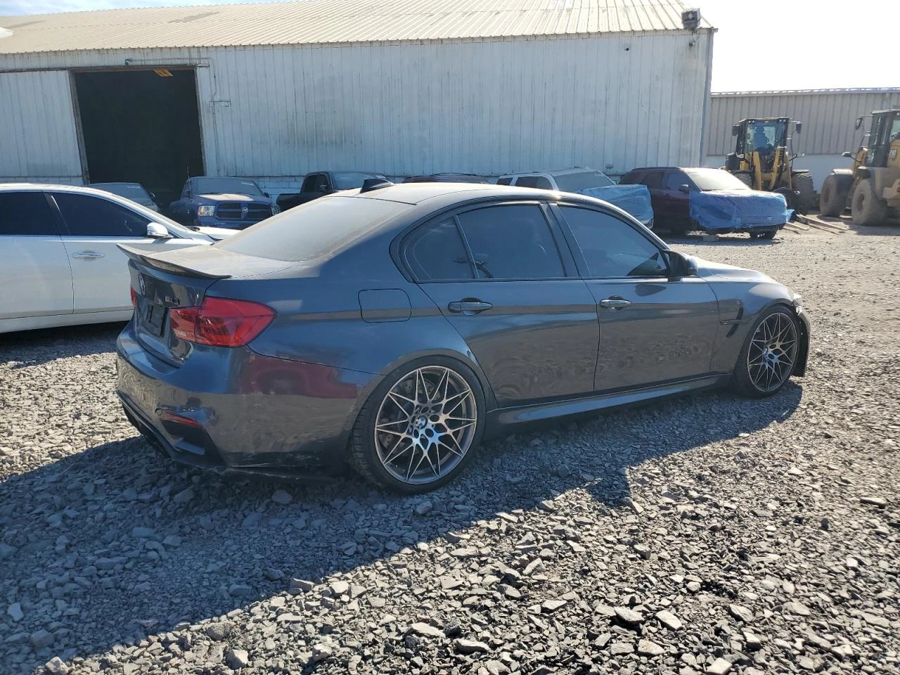 BMW M3  - изображение 3