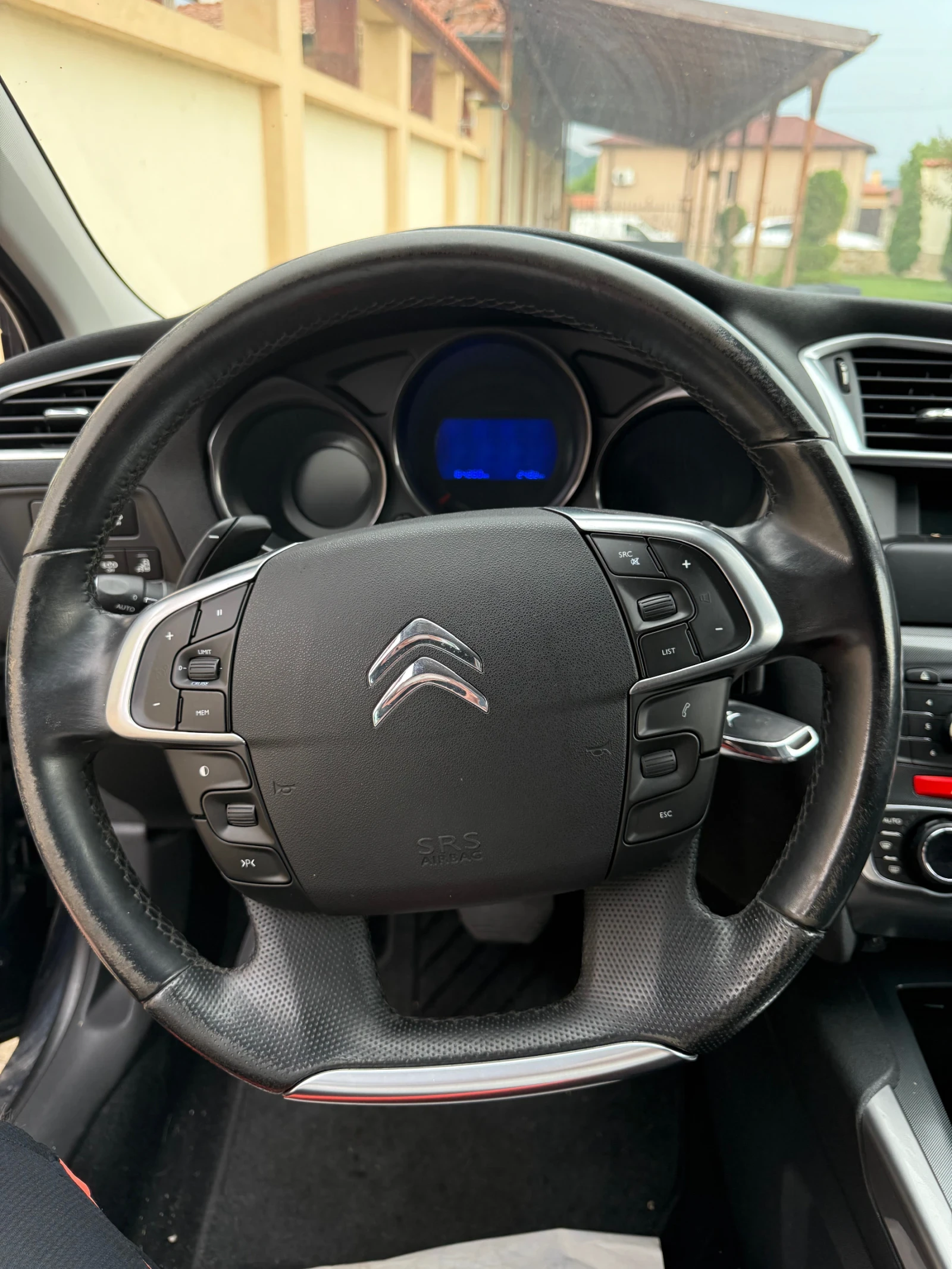 Citroen C4 1.6 HDi EXCLUSIVE - изображение 5