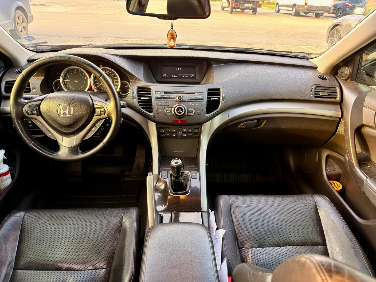 Honda Accord 2.4 Executive Plus Газ/Бензин, снимка 9 - Автомобили и джипове - 53715442