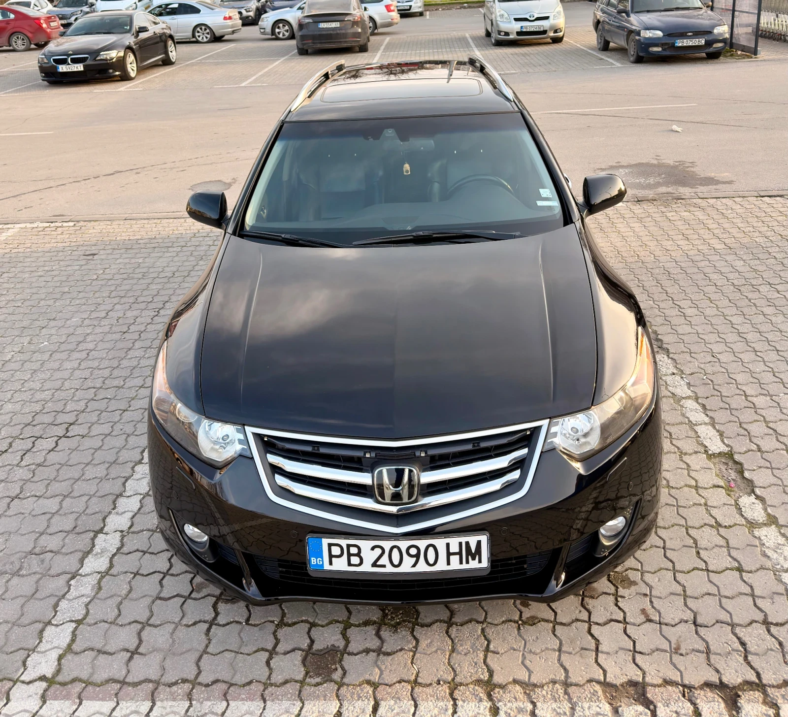Honda Accord 2.4 Executive Plus Газ/Бензин, снимка 3 - Автомобили и джипове - 53715442
