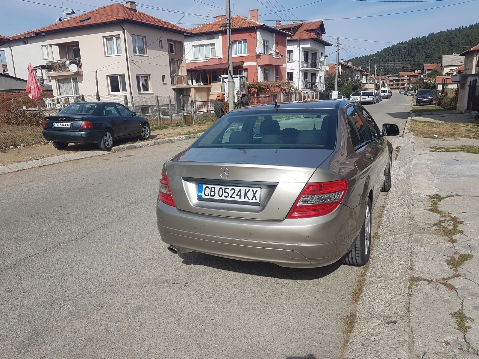 Mercedes-Benz C 220, снимка 3 - Автомобили и джипове - 53955607